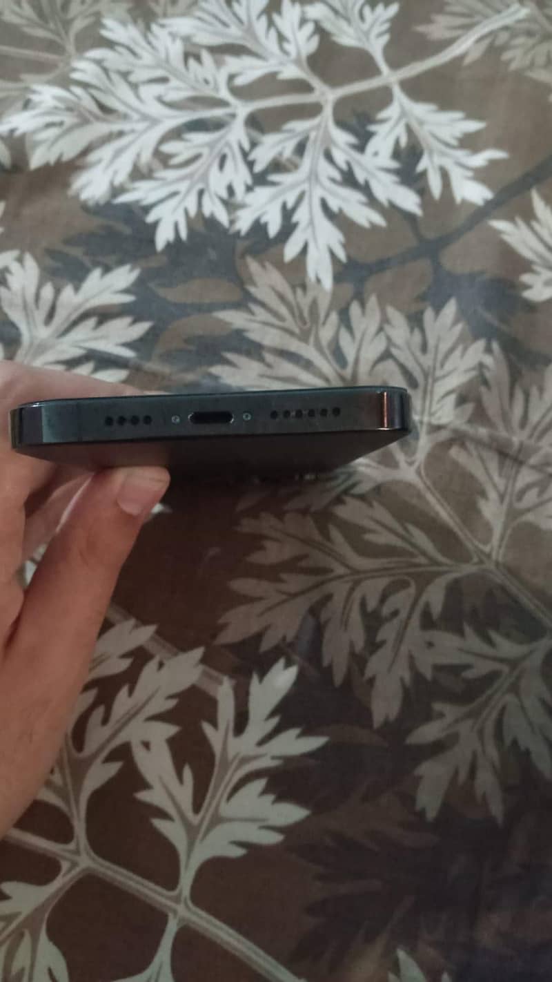 Apple iPhone 14 Pro Max 7