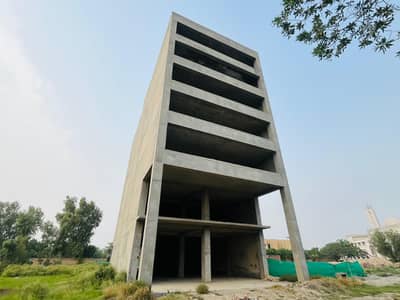 1 Kanal Besment / Ground Floor / First Floor Avaliable For Rent In Lake City