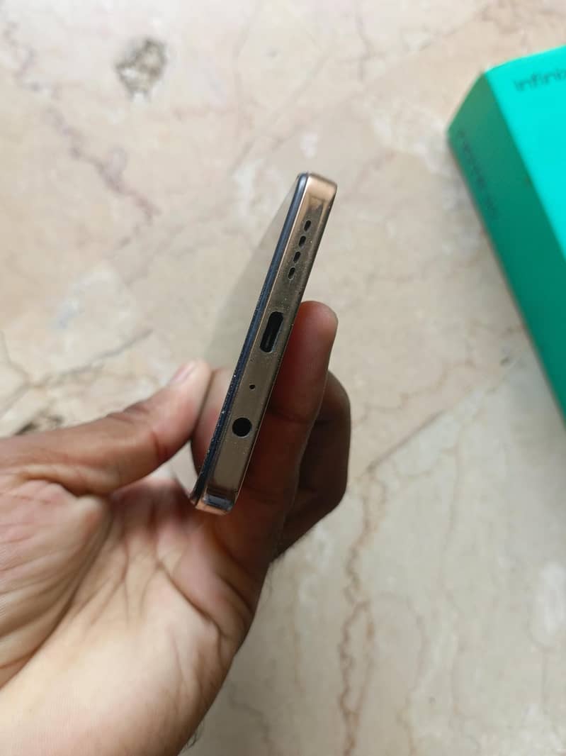Infinix Note 30 6