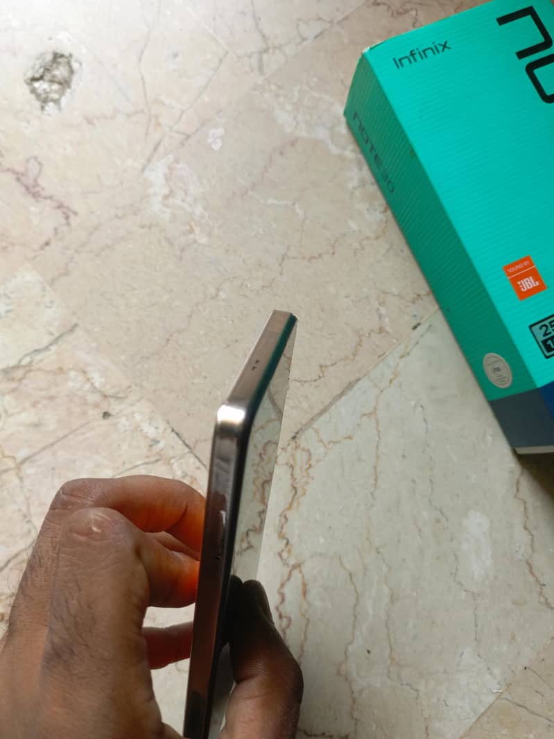 Infinix Note 30 7