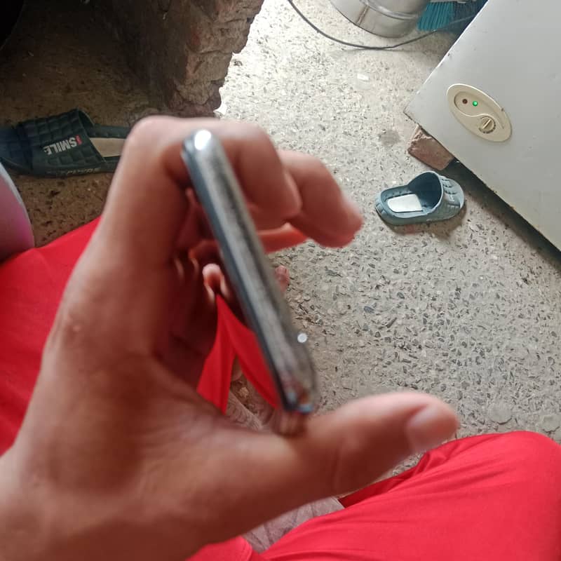 Apple iPhone X 5