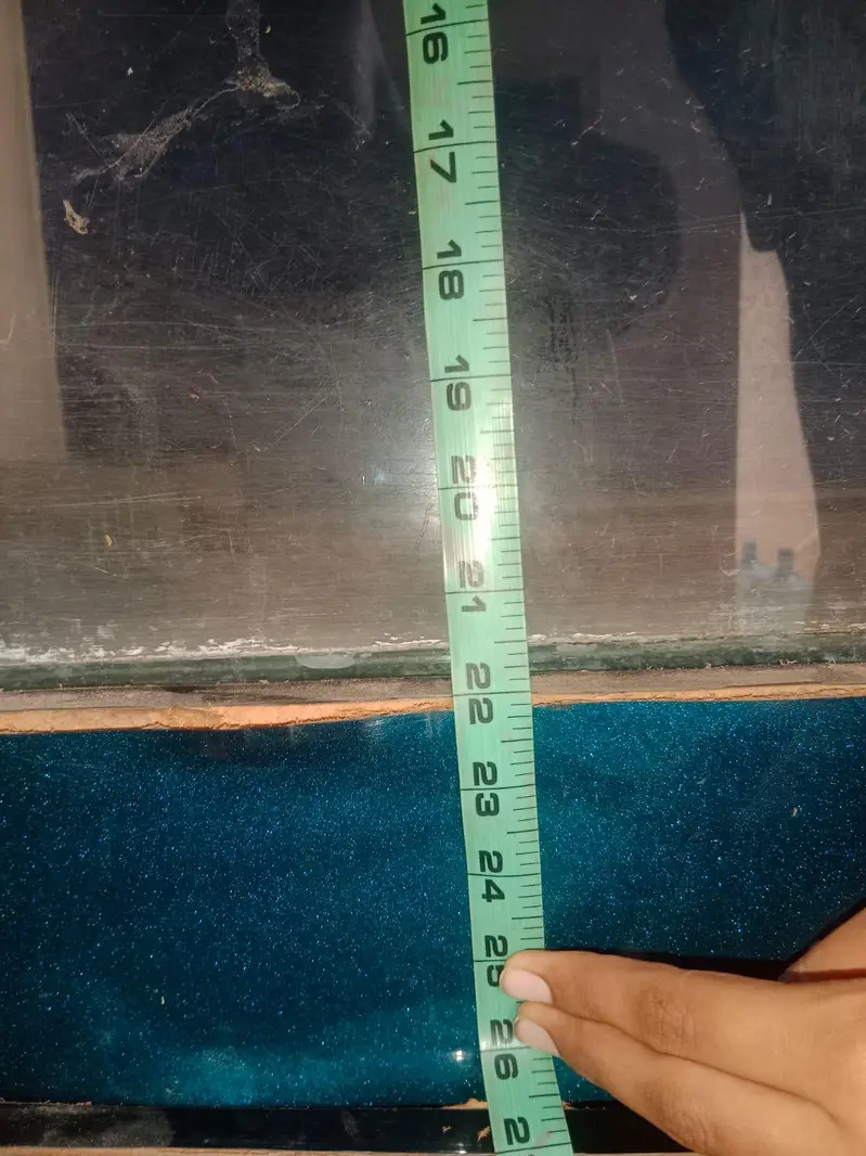 Fish aquarium with accessories for sale (used) — photo 3