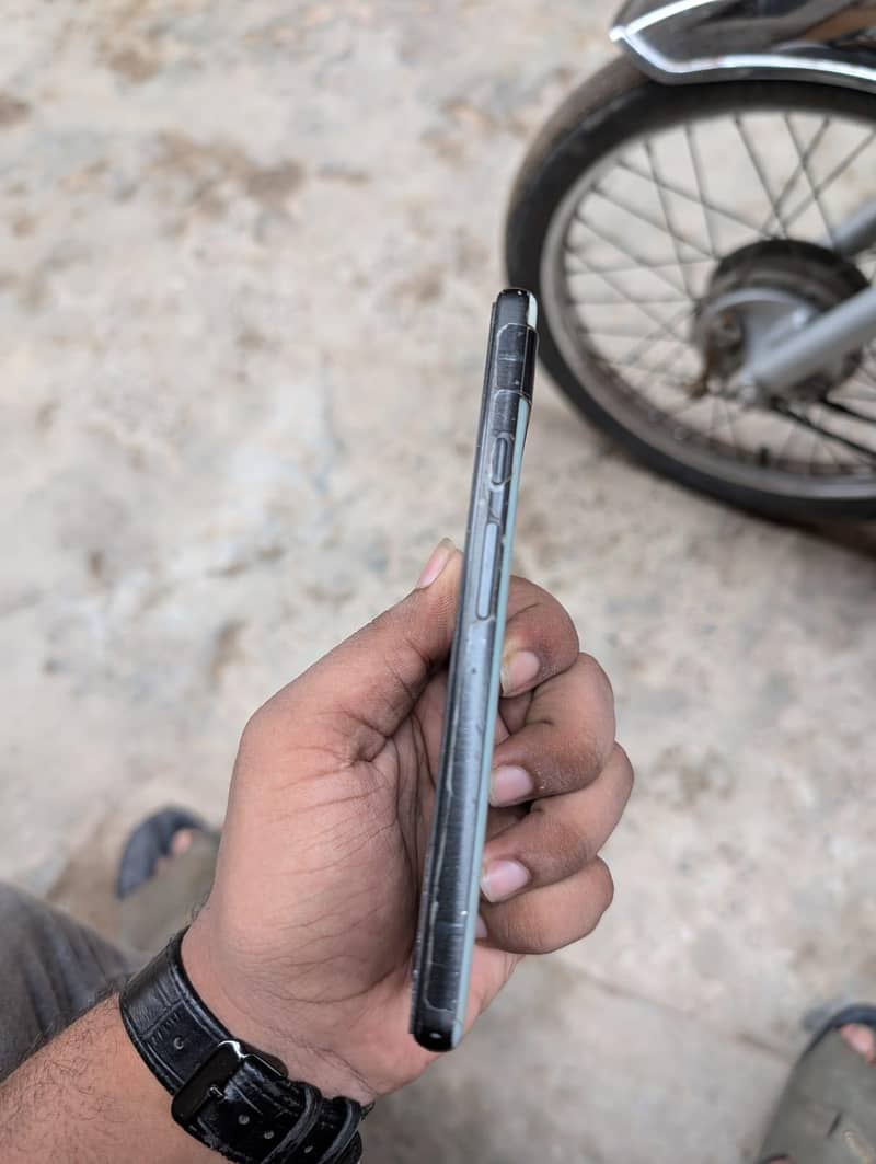 Google Pixel 6a 3