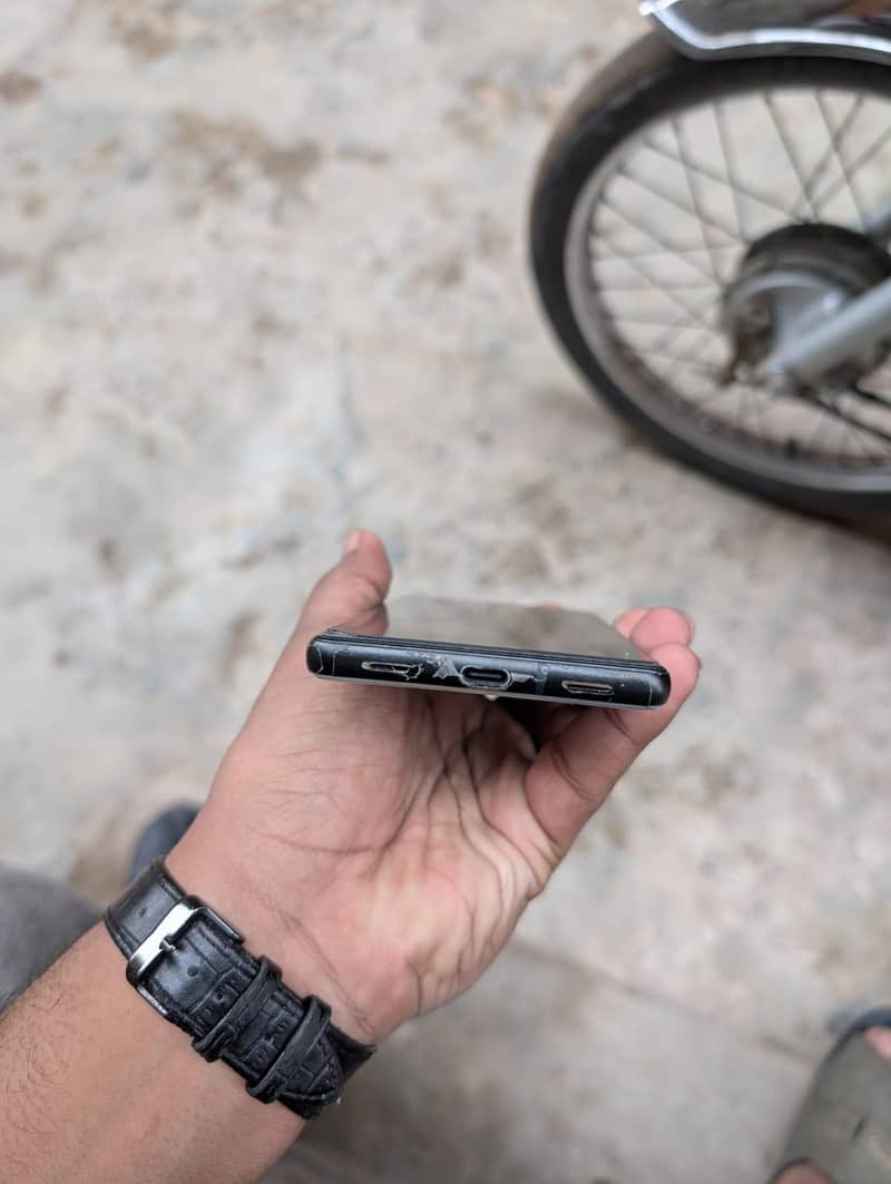 Google Pixel 6a 5