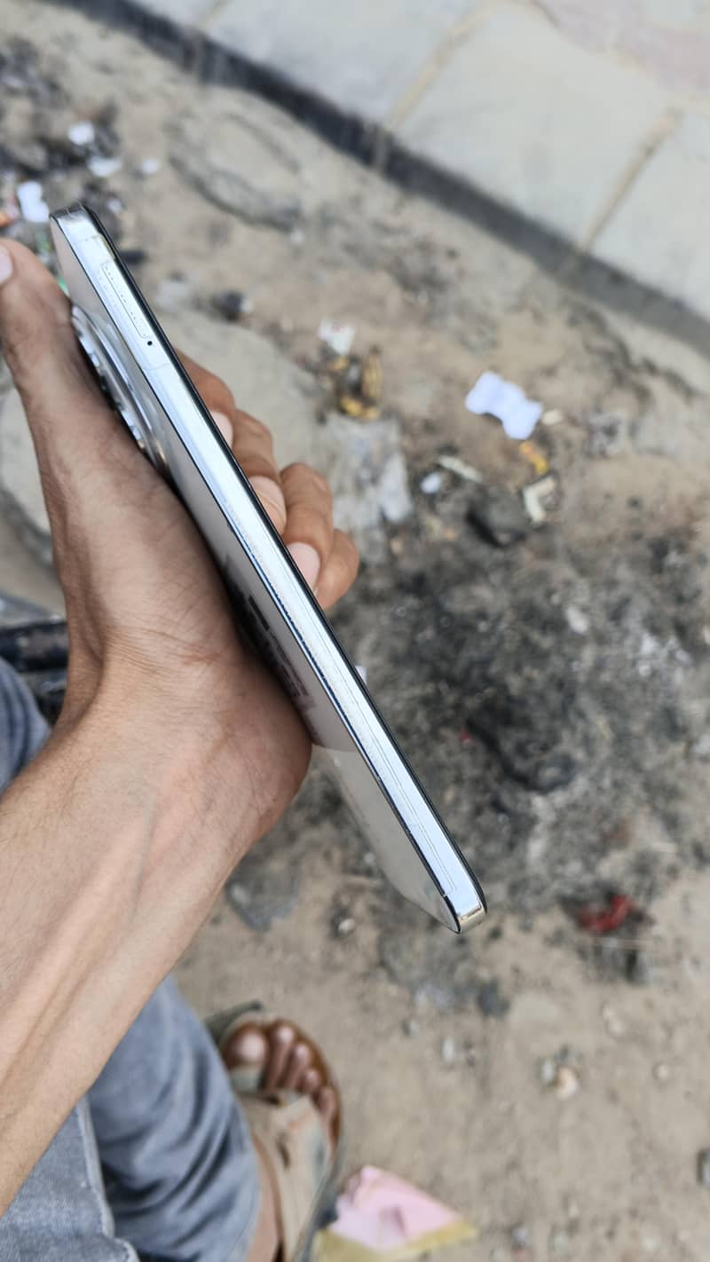 Tecno SPARK 30 Pro 3