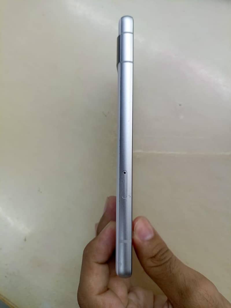 Google Pixel 7a 4