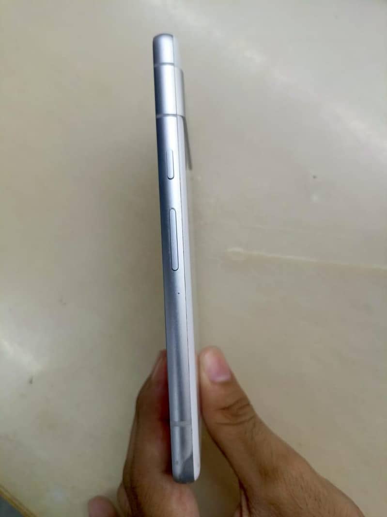Google Pixel 7a 5