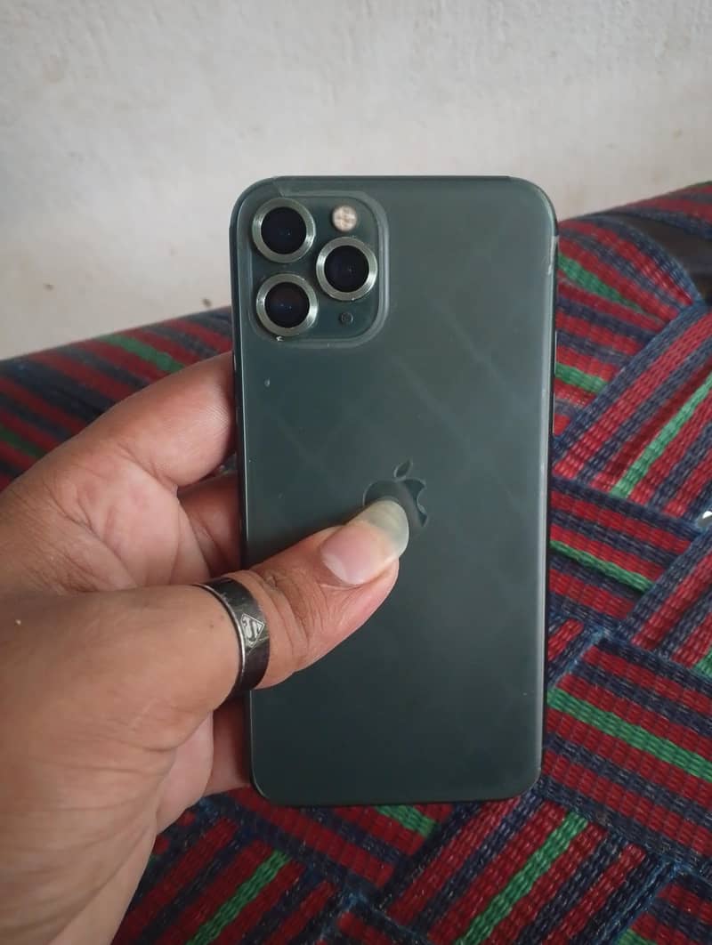 Apple iPhone 11 Pro 0