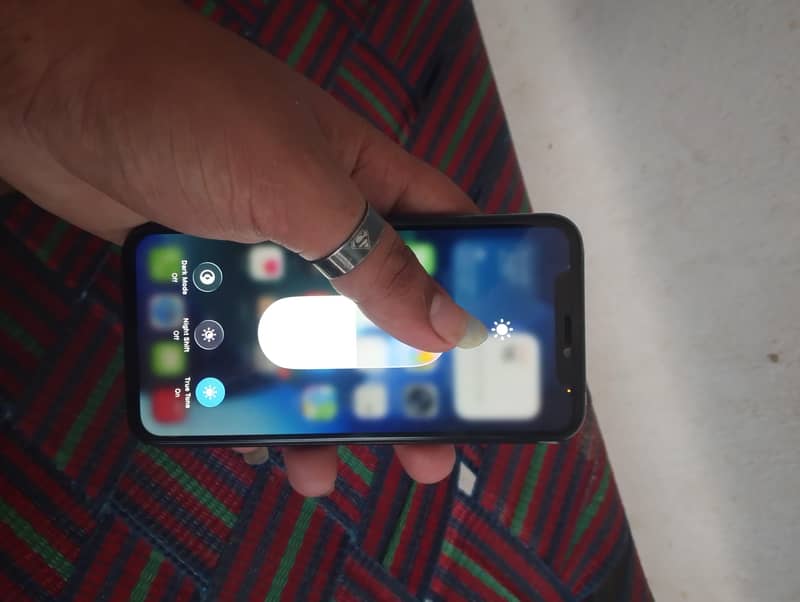 Apple iPhone 11 Pro 1