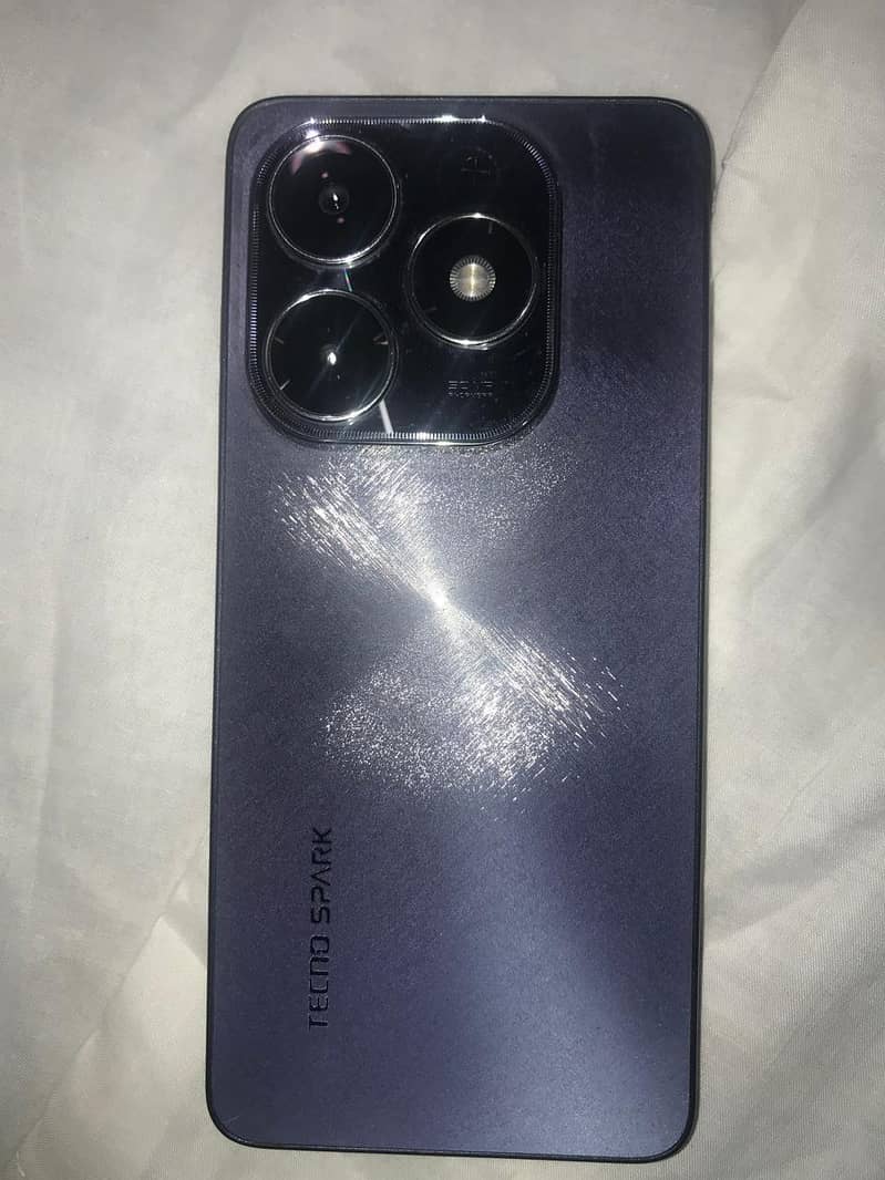 Tecno Spark 20 0
