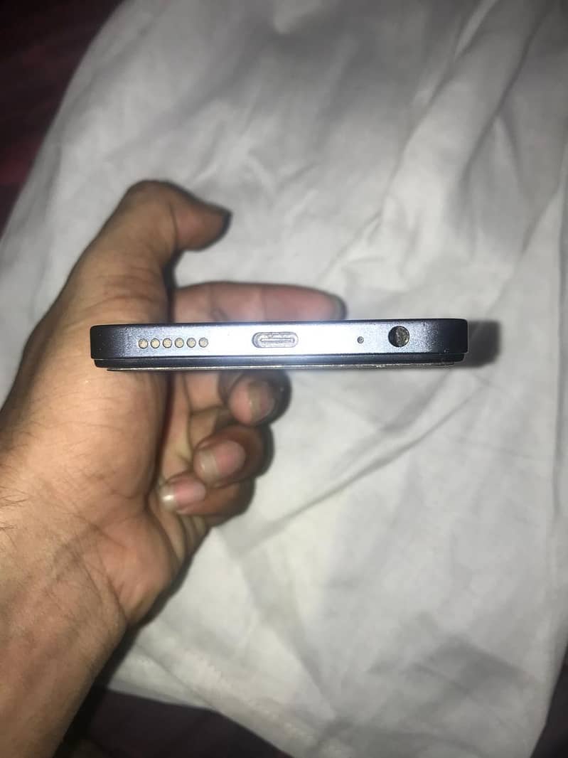 Tecno Spark 20 4