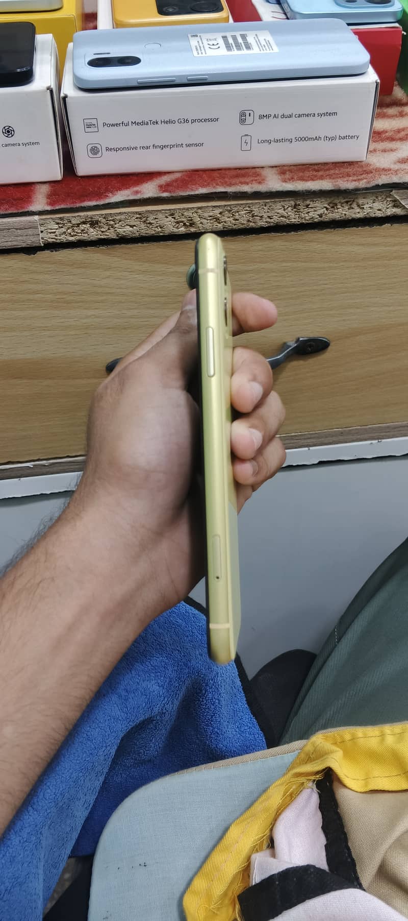 Apple iPhone 11 2