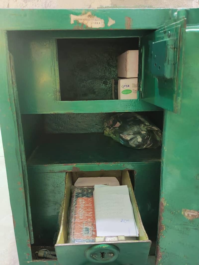 Small Storage Safe 2