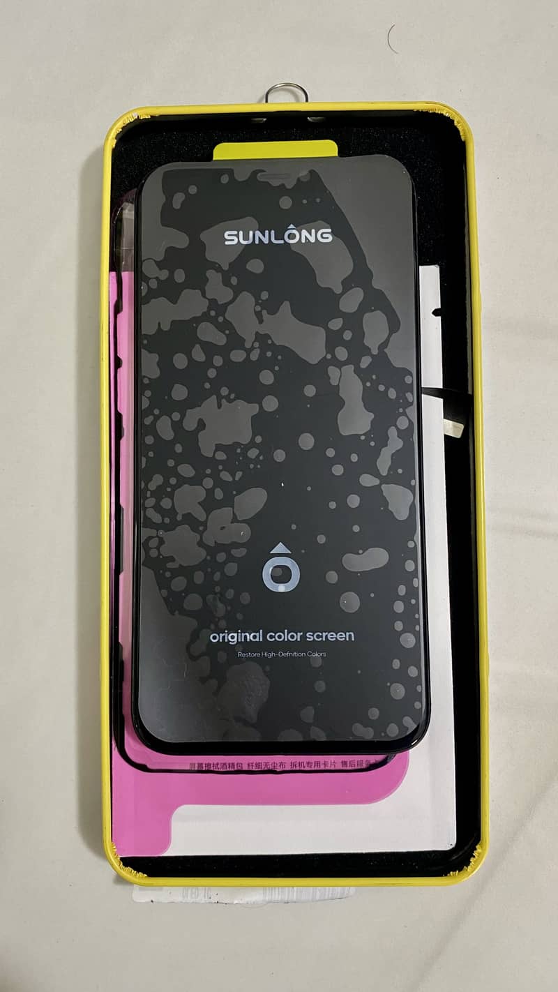 Panel iPhone 11 Pro 4