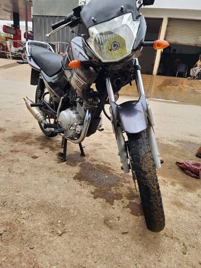 YAMAHA YBR