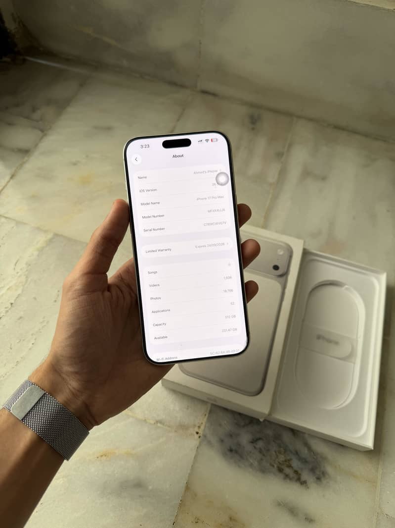 Apple iPhone 17 Pro Max 6