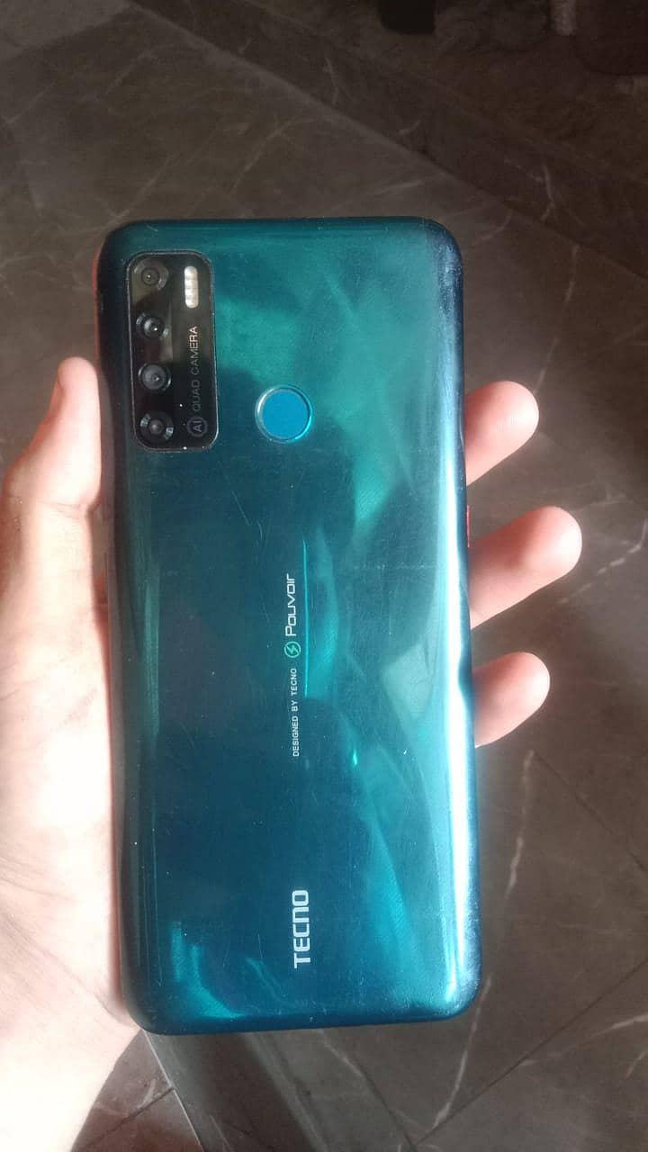 Tecno lc8 1