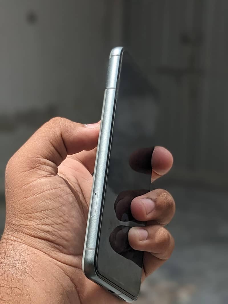 Google Pixel 8 2