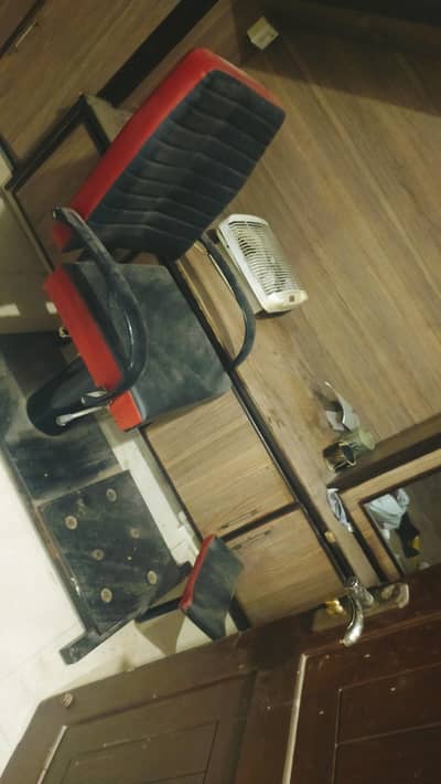 saloon chairs