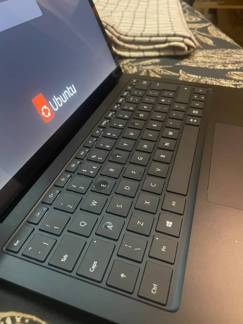 Surface Laptop 3 4