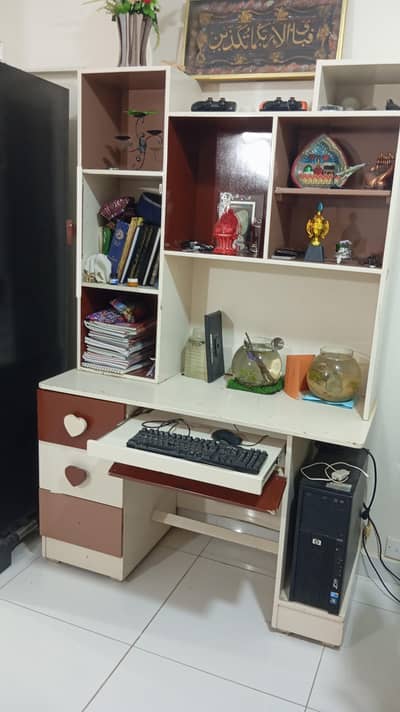 Deco Computer/Study table Cont# 03462820382