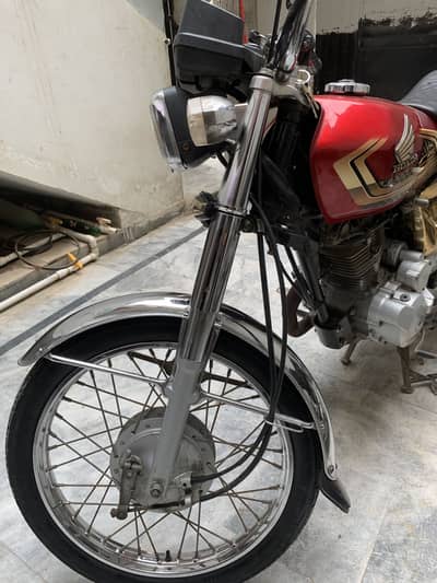 Honda 125 gold edition