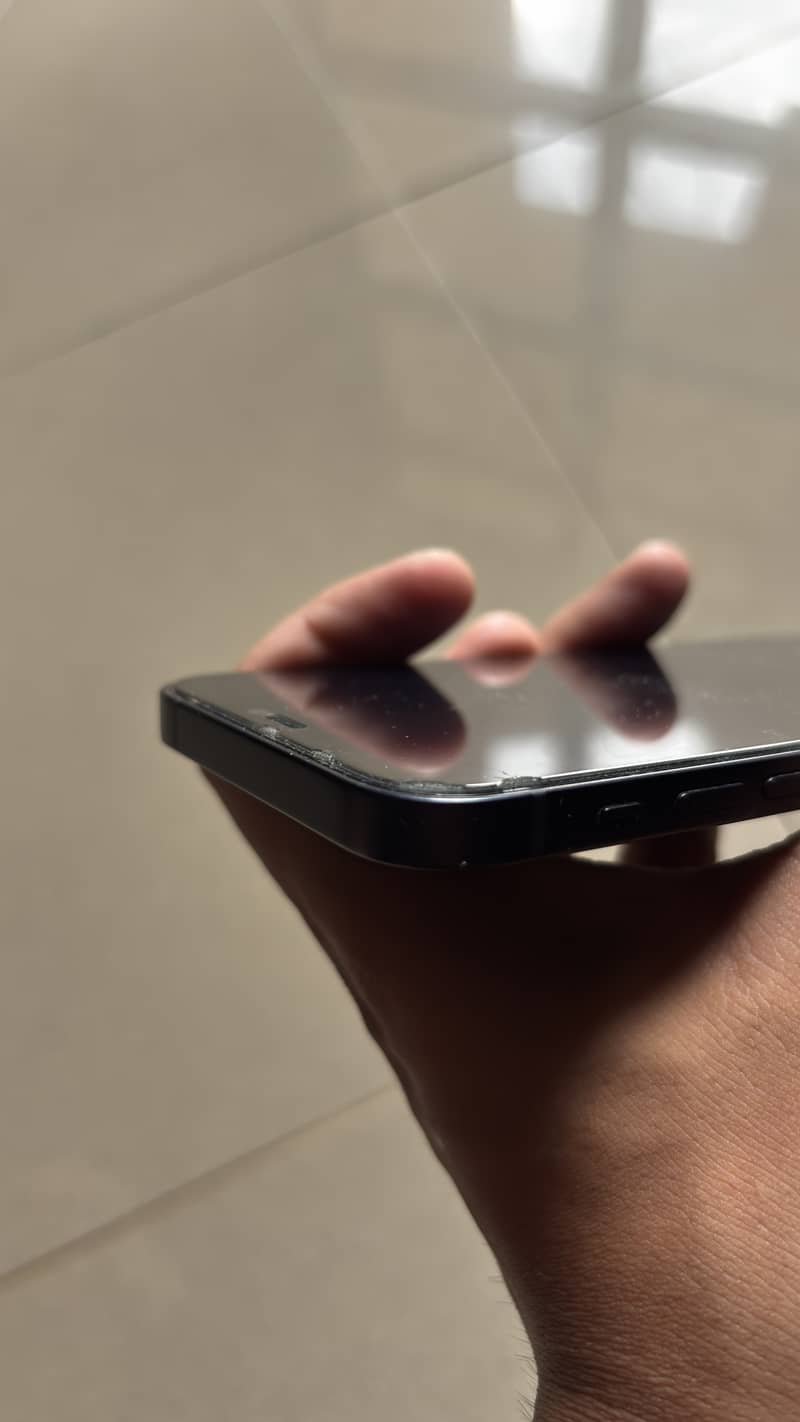 Apple iPhone 12 8