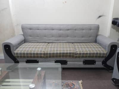 5 seater sofa set comfortable hai condition aesi he hai jese picture h