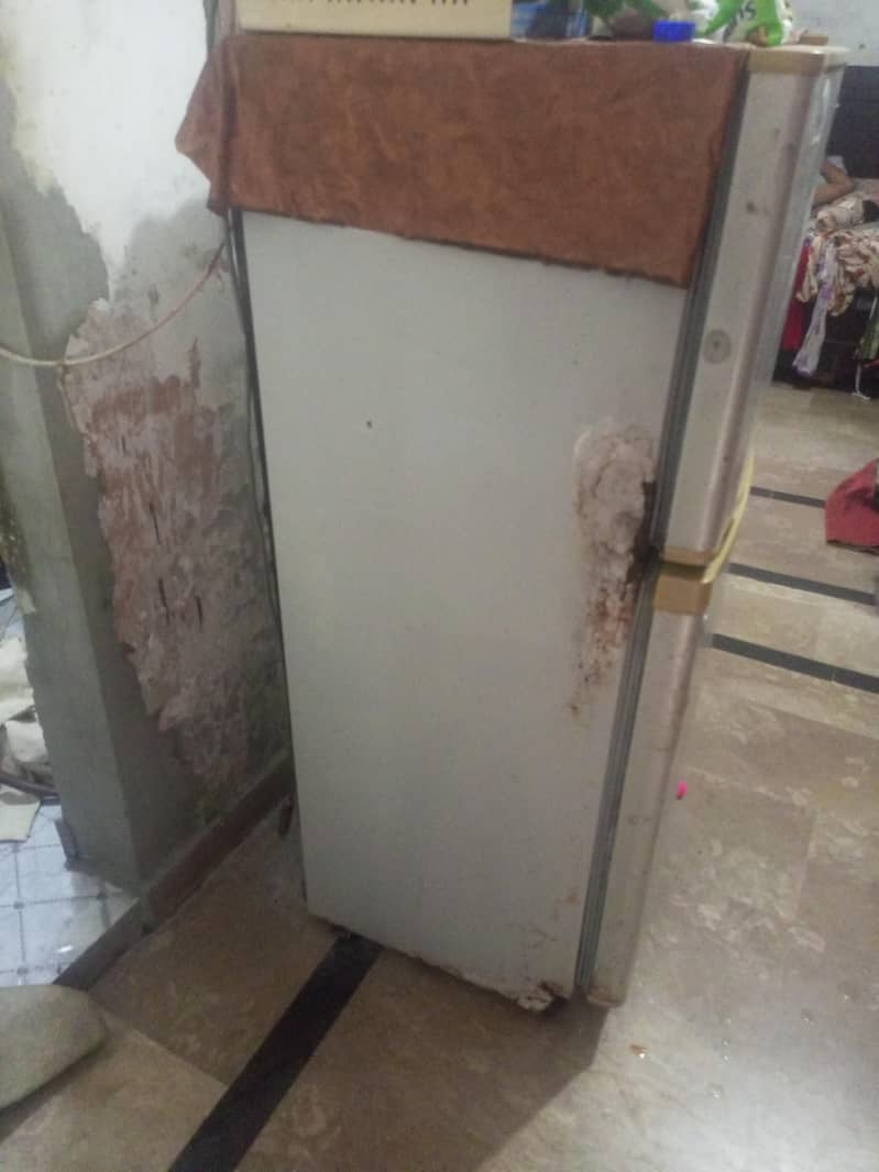 Dawlance refrigerator 4