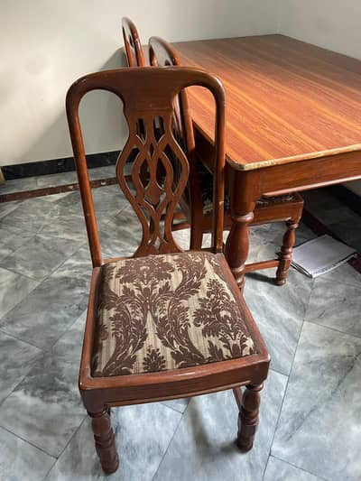 dinning table and chair