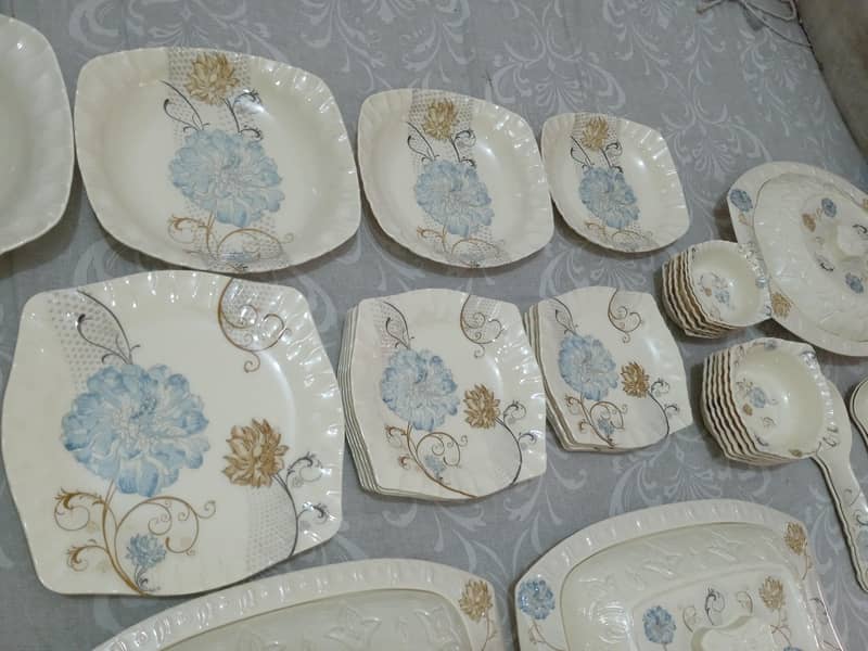 Dinner Set 60 Pcs 12