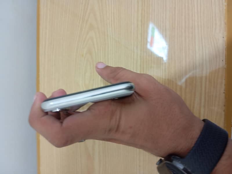 Apple iPhone X 9