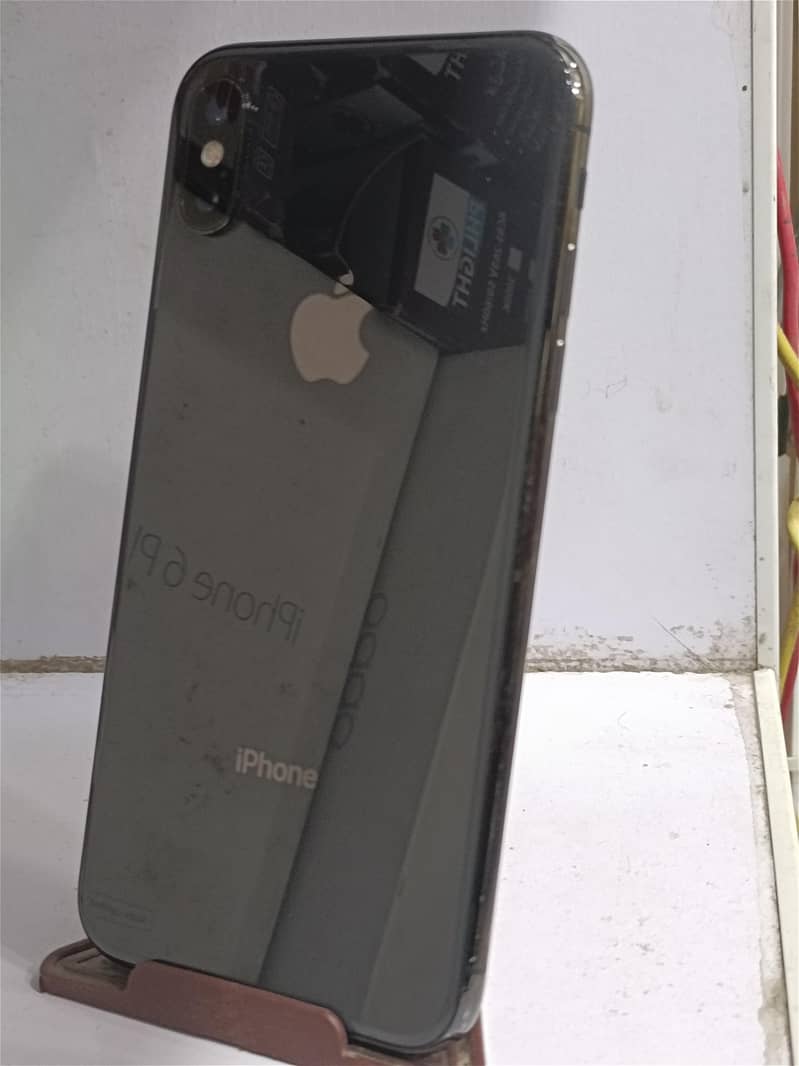 Apple iPhone X 3