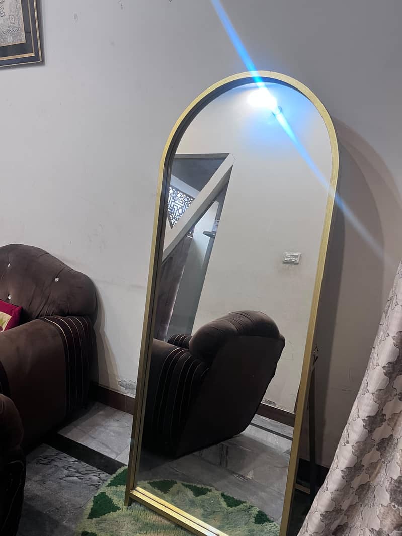 mirrror 3
