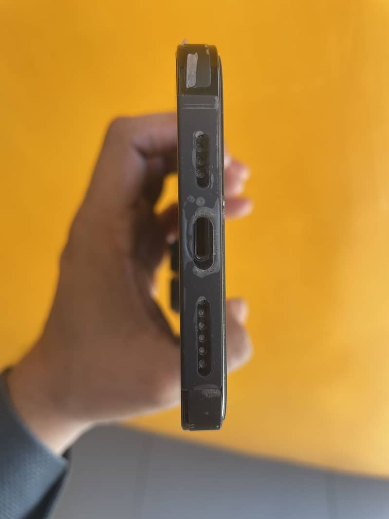 Apple iPhone 14 Pro Max 3