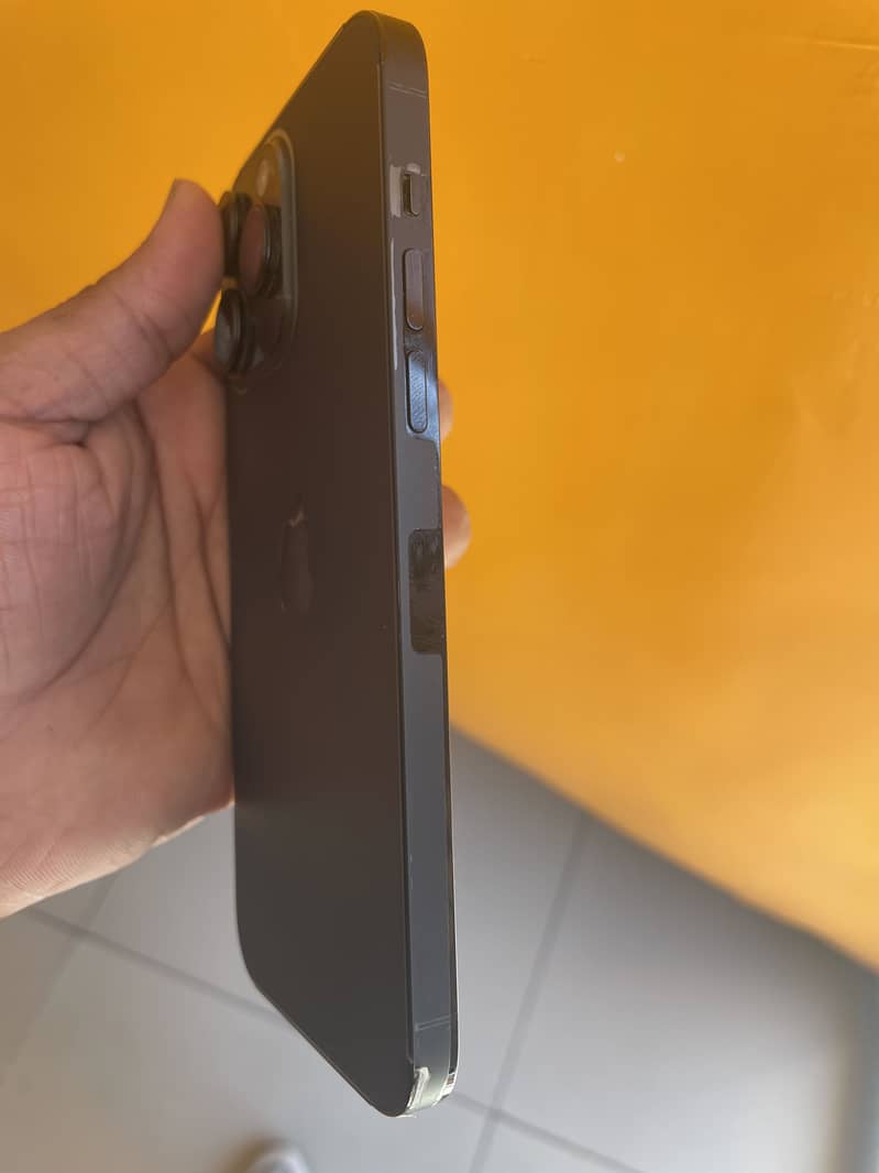 Apple iPhone 14 Pro Max 4