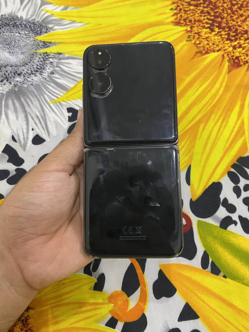 Xiaomi Mix Flip 5