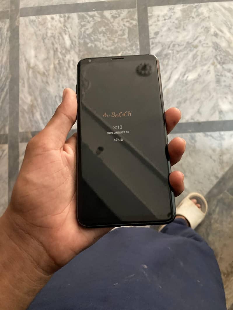 LG V30 Plus 1