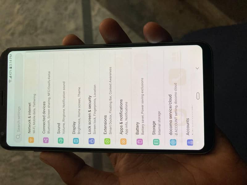 LG V30 Plus 2