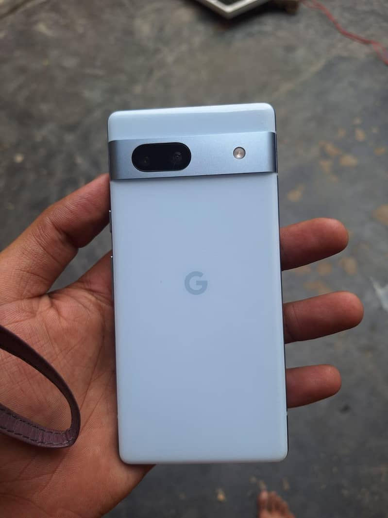 Google pixel 7a 4