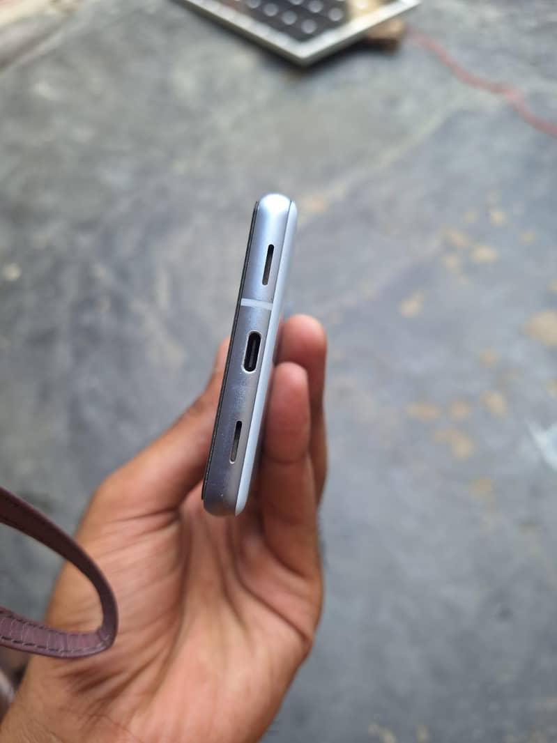 Google pixel 7a 6