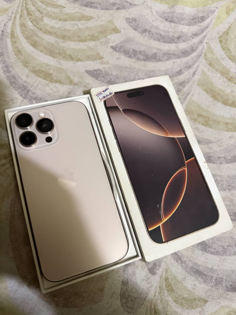 Apple iPhone 16 Pro Max 0