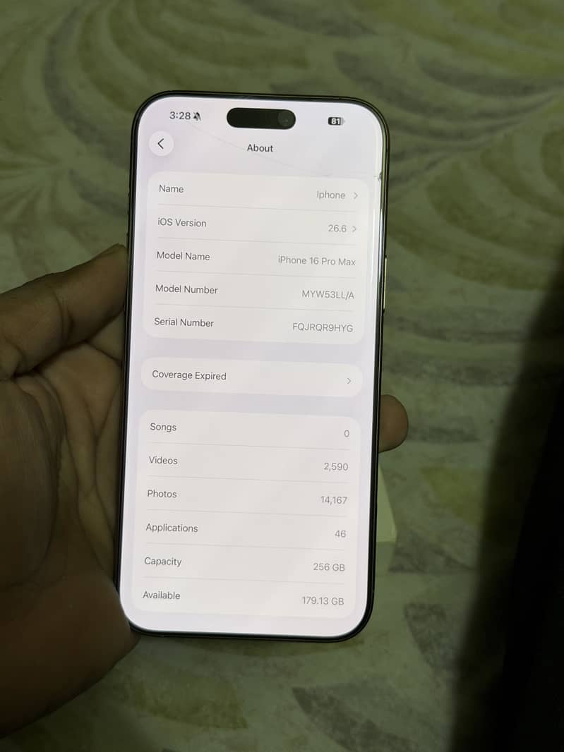 Apple iPhone 16 Pro Max 2