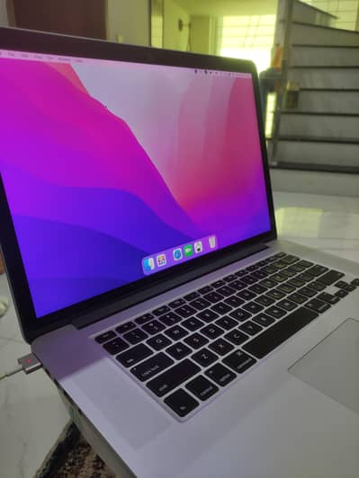 MacBook Pro 15" Mid 2015 | i7 | 16GB RAM | 500GB | Retina Display