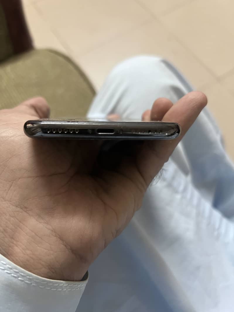 Apple iPhone X 1