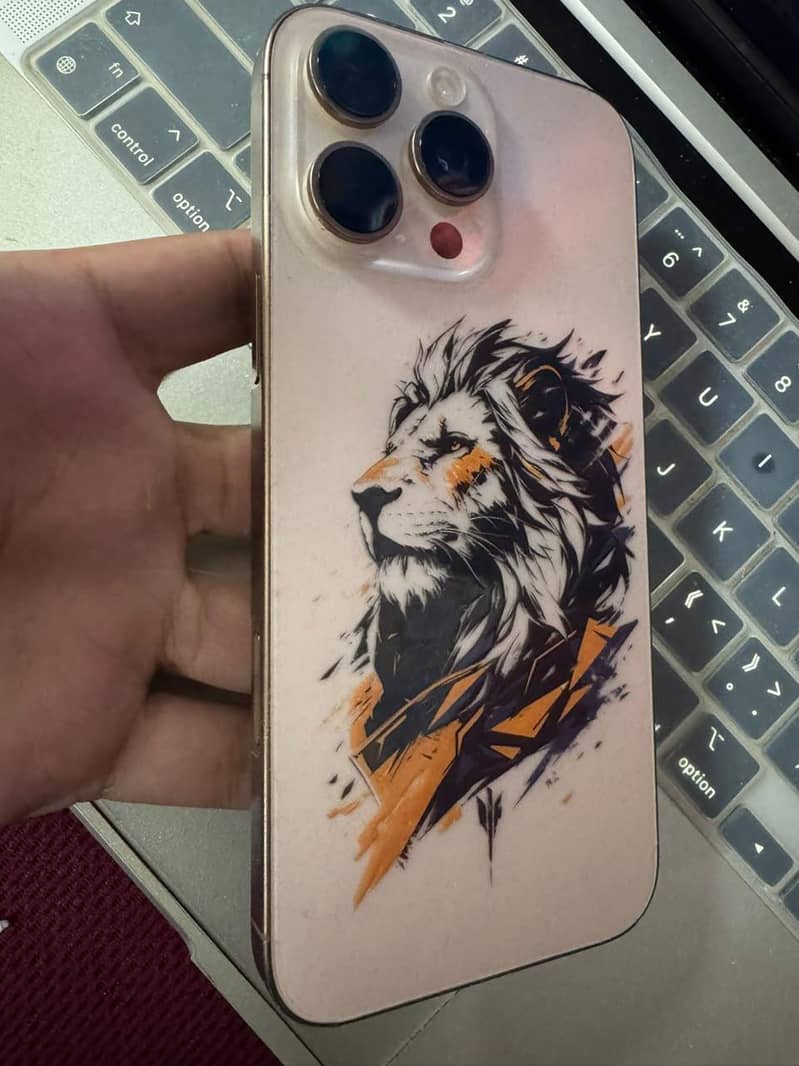 Apple iPhone 16 Pro Max 0