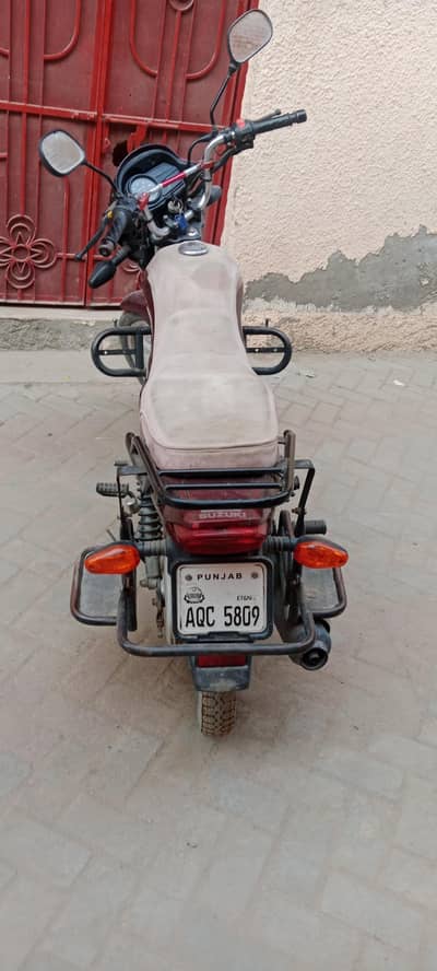 Suzuki gd110