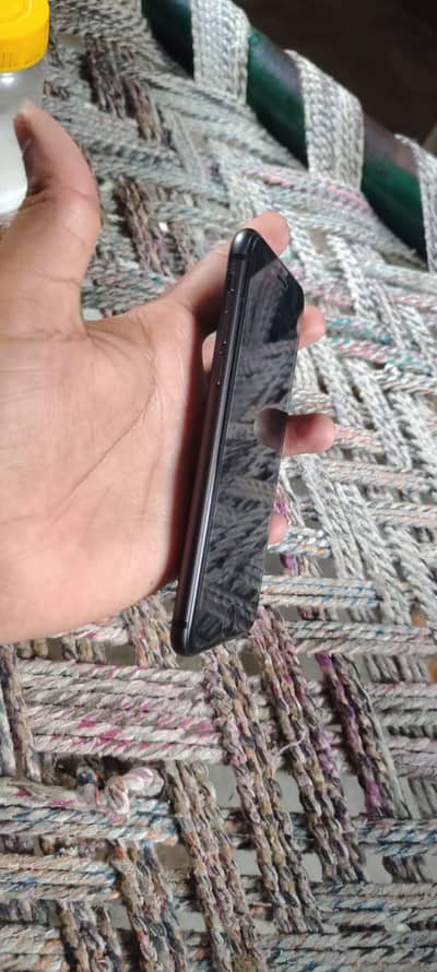 Apple iPhone 8
