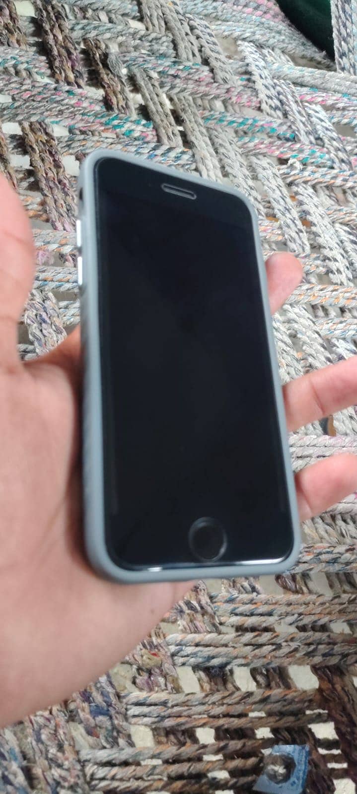 Apple iPhone 8 3