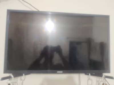 samsung 32 inch  lcd / led Tv Almost in new condition
